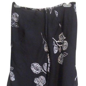 Encore Black & White Floral Skirt Size 16